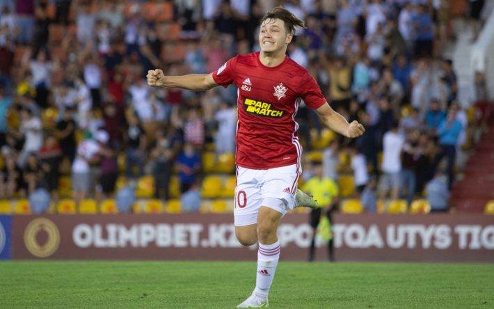 За ним следит не только "Спартак" - агент Максима Самородова об интересе к  нему клубов из России